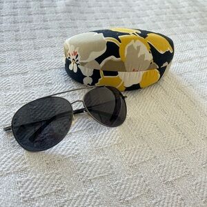Vera Bradley Katherine Baroque Sunglasses with case